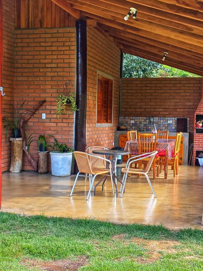 Chale Araucaria- Vale Das Pedras Mg Sapucaí-Mirim Dış mekan fotoğraf